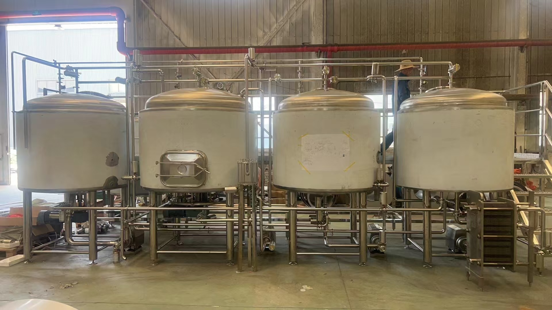 梁河精酿啤酒设备厂—市场规模与跨界新需求